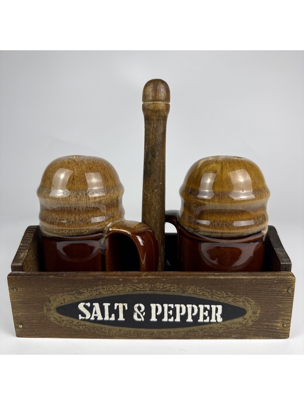 Lucas Gourmet Brown Drip Pottery Salt Pepper Shaker Set Wooden Holder Holder - Picture 3 of 9